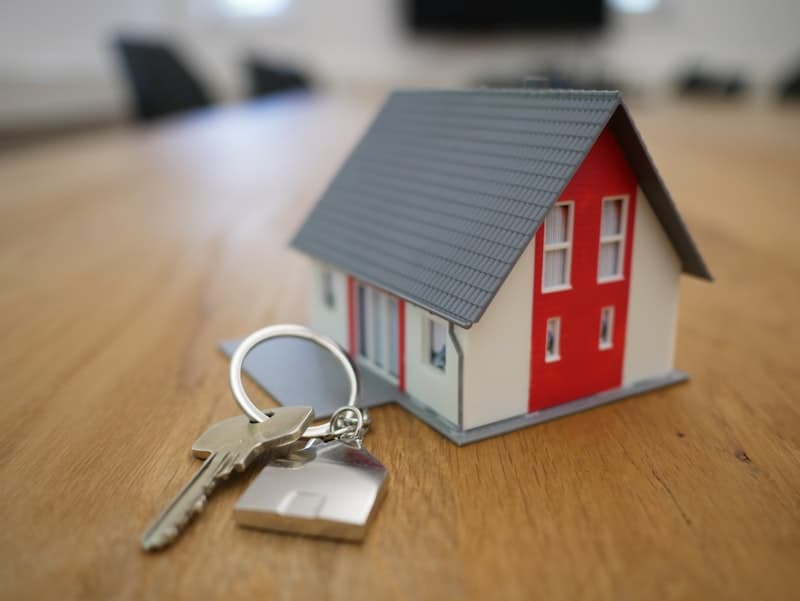 How Do I Buy a New Home Before Selling My Current One?
